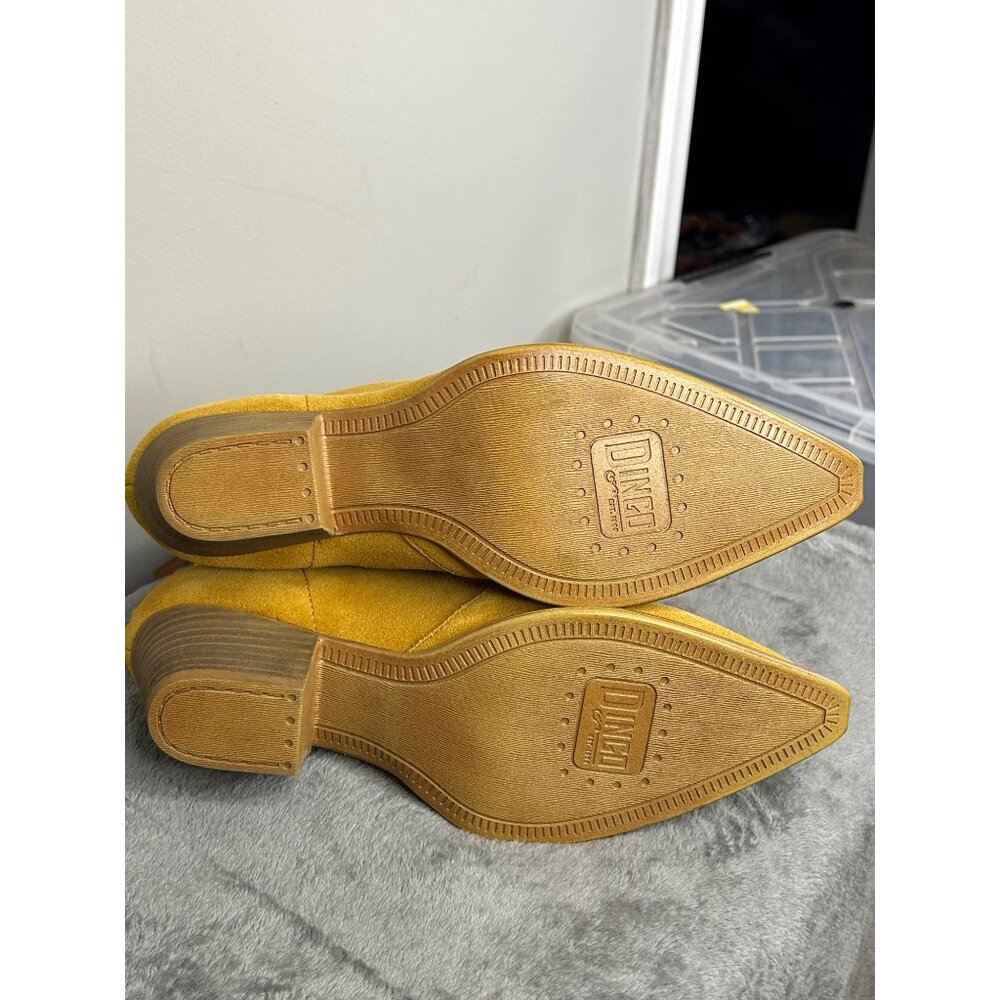 Dingo Women's Klanton Mustard Suede Ankle Boot DI 112 size 9 - Picture 4 of 6